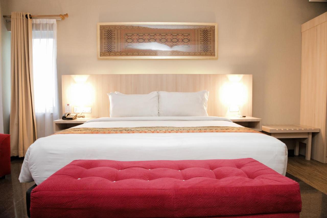 Grand Inna Medan Kültér fotó